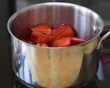 A picture of step 1 of Fruity Picnic Pots.