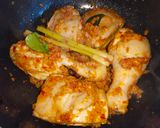 Foto langkah ke 2 dari resep Ayam Krebek.
