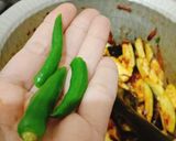 A picture of step 9 of Baingun ka salan.