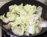 รูปขั้นตอนการทำที่ 3 ของ ผัดผักกาดขาวเบค่อนแคปหมู