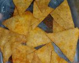 Foto del paso 1 de la receta: Falso "Doritos" o nachos