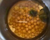 A picture of step 4 of Spicy Luchi & Spicy Potato curry.