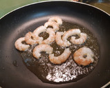 Foto del paso 2 de la receta: Gambones al pil pil