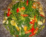Foto langkah ke 7 dari resep Tumis Kangkung.