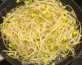 簡單清淡的 涼拌豆芽菜  黃豆芽的食譜步驟1照片
