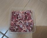 Foto langkah ke 1 dari resep Tumis Daging Brokoli Jamur Shimeji.