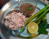 A picture of step 2 of Saboodanyachi Khichadi.