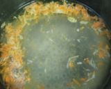 A picture of step 3 of Garlic and carrot rice with lentils.