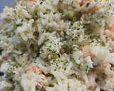 Foto del paso 5 de la receta: Ensalada de arroz basmati, langostinos, aguacate y coco 🦐 🥑 🥥