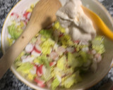 Foto del paso 5 de la receta: Ensaladilla de surimi con gambas