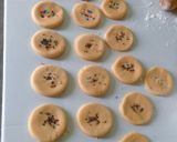 A picture of step 6 of Honey biscuits.