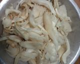 Foto langkah ke 1 dari resep Tumis Jamur Tahu.