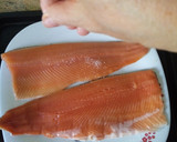 Foto del paso 3 de la receta: Filetes de trucha al ajillo