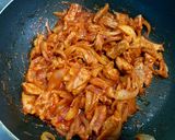 รูปขั้นตอนการทำที่ 3 ของ หมูผัดซอสโคชูจังเฮลตี้