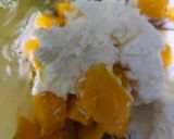 Foto langkah ke 3 dari resep Es krim lilin isi mangga lapis coklat.