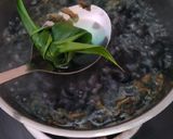 Foto langkah ke 4 dari resep Butterfly Pea & Lemon Iced Tea.