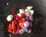 Foto langkah ke 1 dari resep Telor Dadar Pedas.