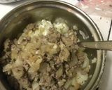 A picture of step 5 of Beef potato cake.