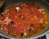 A picture of step 2 of Linguine with tuna, olives and tomatoes.