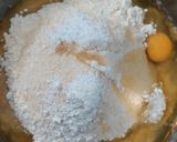 Foto langkah ke 3 dari resep Bolu Pisang Kepok Ekonomis (tanpa mixer).