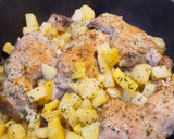 Foto del paso 3 de la receta: Pollo con ajo y perejil