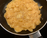 Foto del paso 4 de la receta: Tortilla de patatas (de bolsa) en 5 minutos