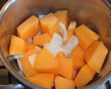 Foto del paso 3 de la receta: Crema de calabaza especial
