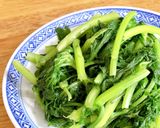 A picture of step 1 of Boiled Chrysanthemum Greens & Eggs Mashed with Fish Sauce.