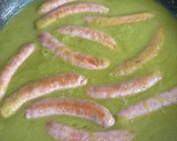 Foto del paso 4 de la receta: Salchichas con salsa de vino