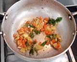 A picture of step 2 of Sevai (vermicelli) Upma.