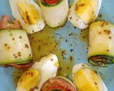Foto del paso 3 de la receta: Popietas de calabacín con carpaccio de tomate
