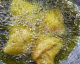A picture of step 3 of Bread samosa.