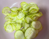 Foto del paso 4 de la receta: Tortilla de Calabacín (Lékué + Sartén)