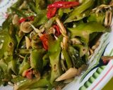 Foto langkah ke 6 dari resep Oseng Cipir teri medan.