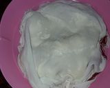 A picture of step 3 of Parotta with salna & onion omelette.