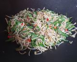 Foto langkah ke 3 dari resep Tumis Kacang Panjang Tauge.