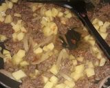 A picture of step 2 of Meat pie.