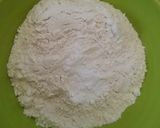 Foto langkah ke 1 dari resep Pizza teflon kilat 3 bahan anti gagal (no oven).