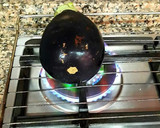 Foto del paso 3 de la receta: Tajine de boquerones en salsa de berenjena asada y tomates