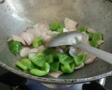 A picture of step 1 of Mushroom masala.