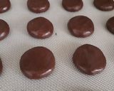 Foto del paso 3 de la receta: Galletitas de cacao y maicena 😋