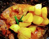 আলু দিয়ে মুরগির মাংসের ঝোল (aloo diye murgir mangsher jhol recipe in Bengali) রেসিপি ধাপ - 6 ছবি