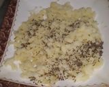 A picture of step 1 of Egg Potato Sandwich.