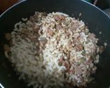 A picture of step 4 of Spicy Macaroni with Chicken franksn Shimla Mirch.