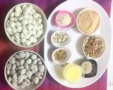 *शुगरफ्री मखणा नाज लाडू* (sugarfree makhana naaj ladoo recipe in marathi) रेसिपी स्टेप 1 फोटो 