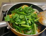 รูปขั้นตอนการทำที่ 4 ของ กุ้งกับหมึกผัดไข่เค็ม(ไข่ดองเองข้ามคืน)