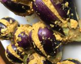 A picture of step 4 of Bharwa Baigan (Stuffed eggplant).