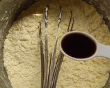 A picture of step 4 of Vanillah Cake.
