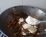 A picture of step 3 of भरवा भिंडी.