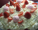 Foto del paso 11 de la receta: TORTA DE CREMA 🎂 CON 🍓🎂🍓FRUTILLAS 🍓🎂🍓🎂🍓🍓🍓🍓🍓